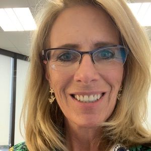 Meet your Posher, Becky